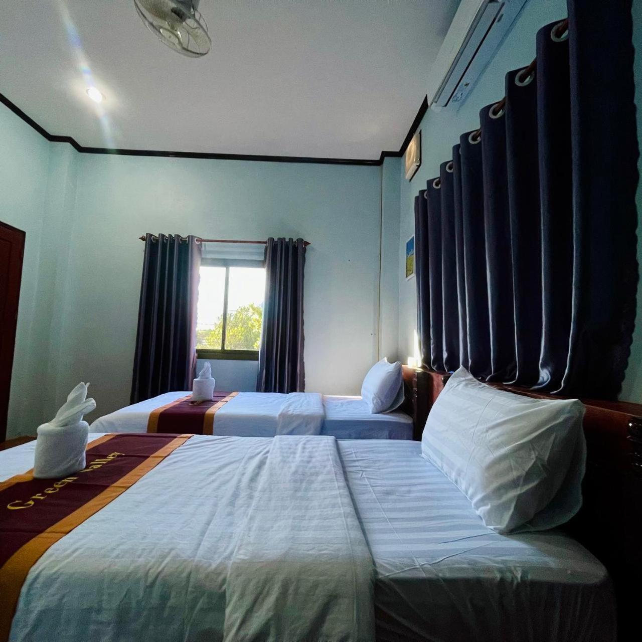 Smile Guesthouse Vangvieng Vang Vieng Exteriör bild