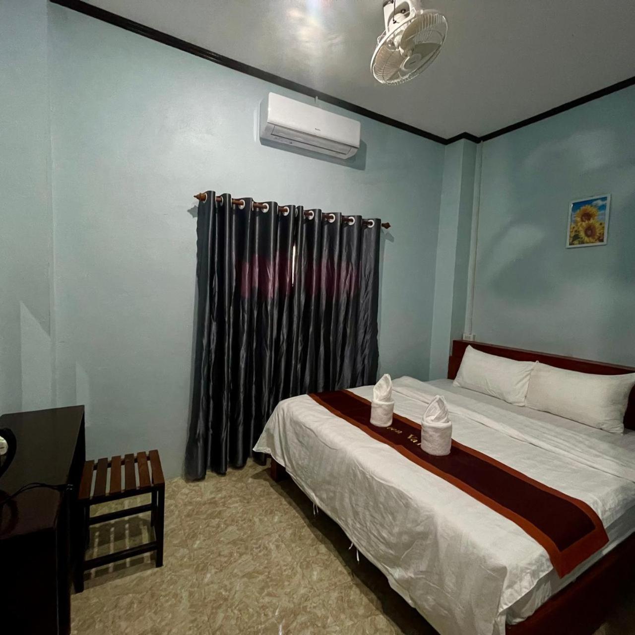Smile Guesthouse Vangvieng Vang Vieng Exteriör bild