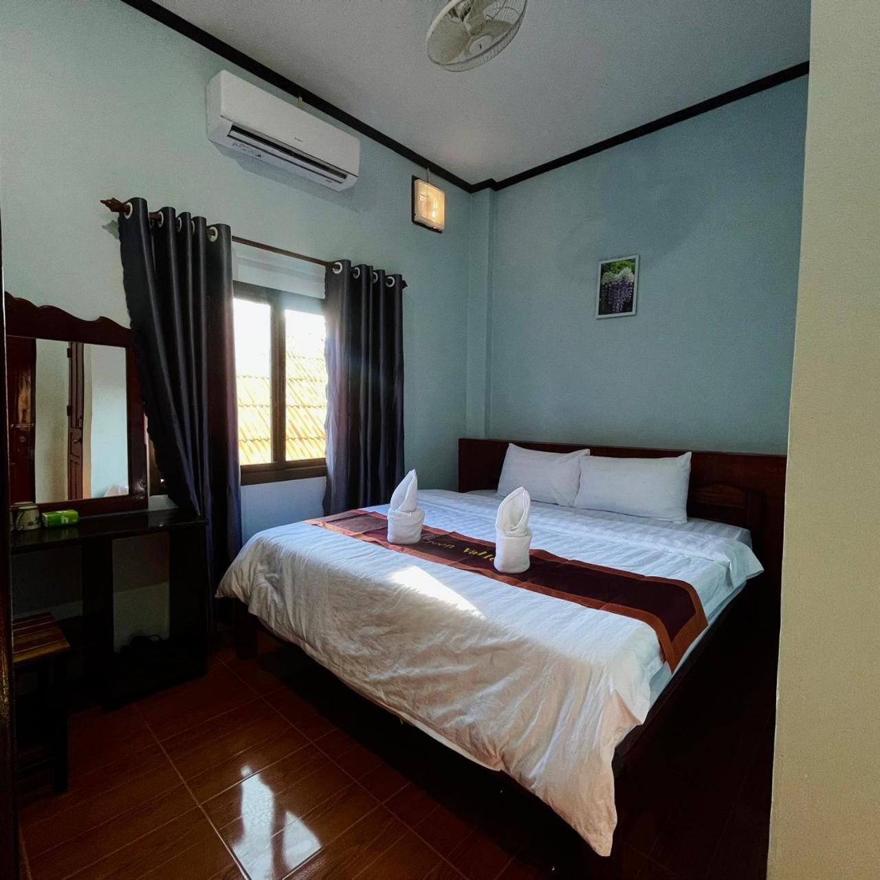 Smile Guesthouse Vangvieng Vang Vieng Exteriör bild