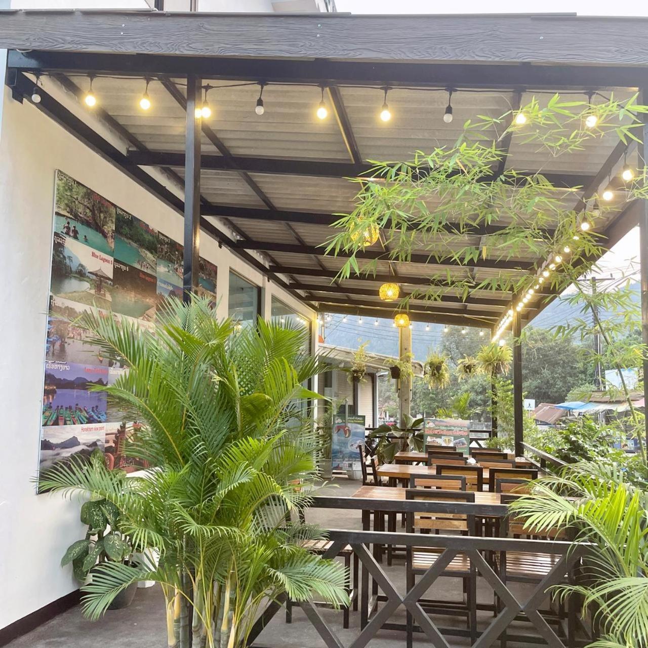Smile Guesthouse Vangvieng Vang Vieng Exteriör bild